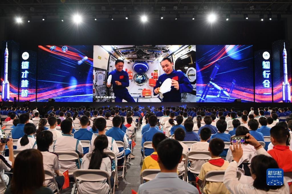 百家了庄闲玩法说明